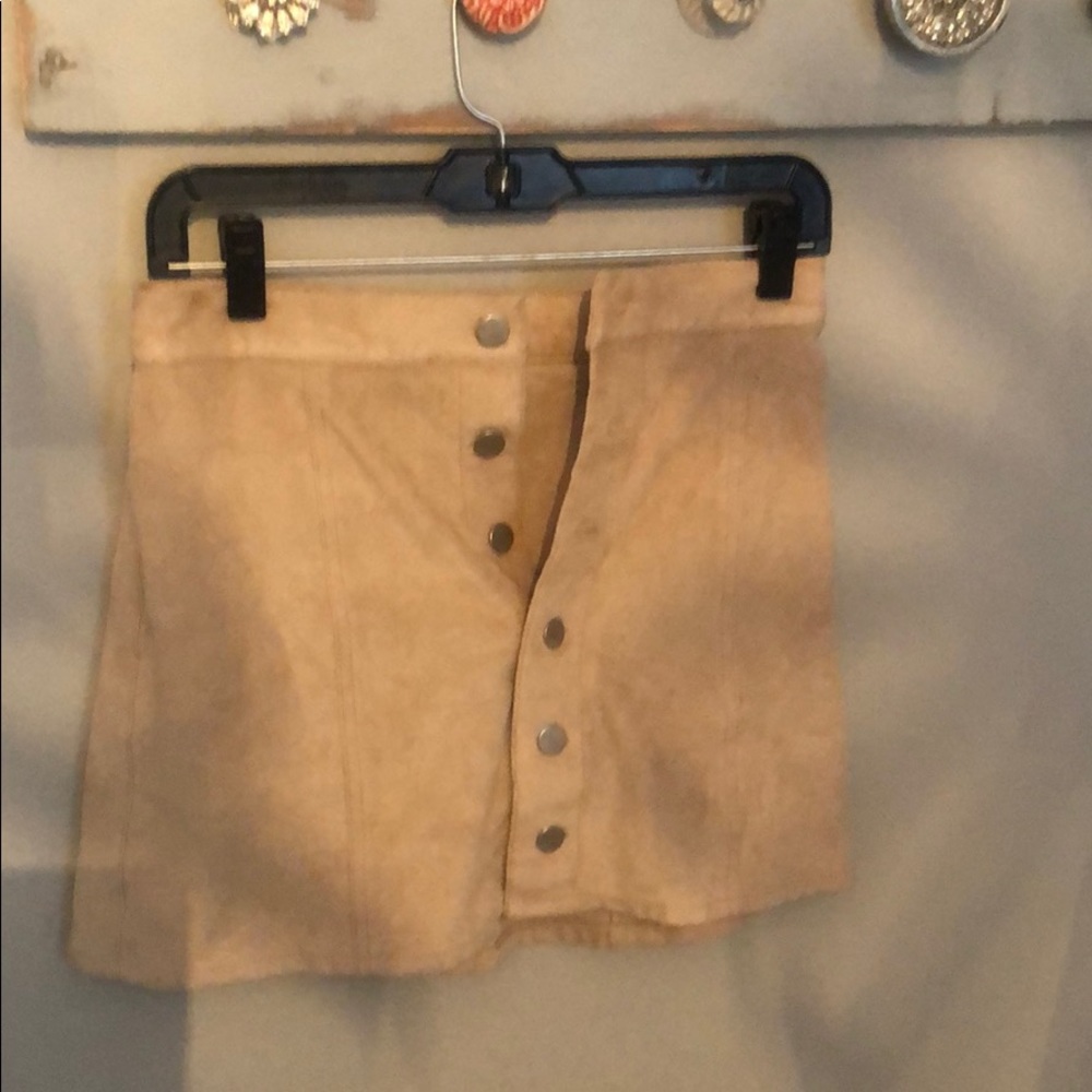 Express light suede feel skirt